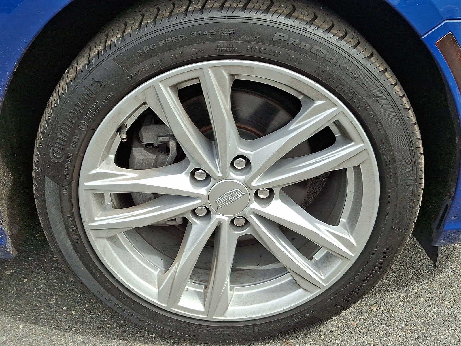 2023 Cadillac CT4 4dr Sdn Luxury