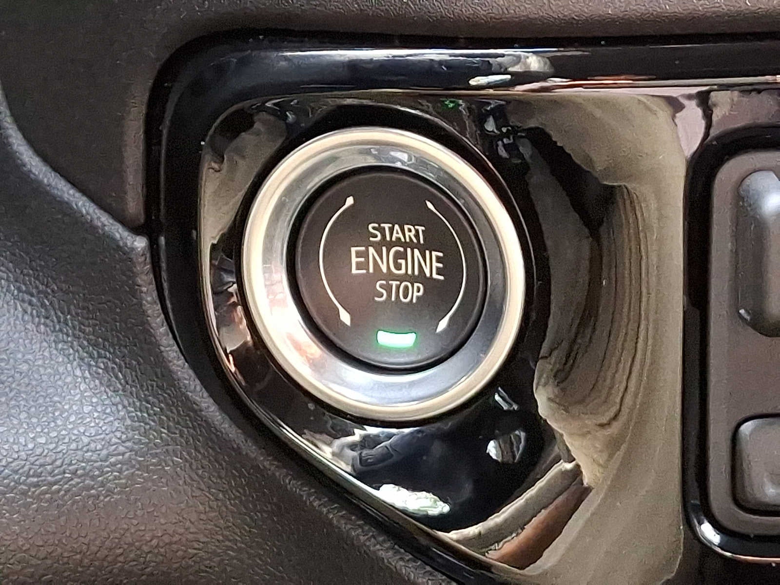 2026 Chevrolet Silverado 1500 4WD Crew Cab 147 RST