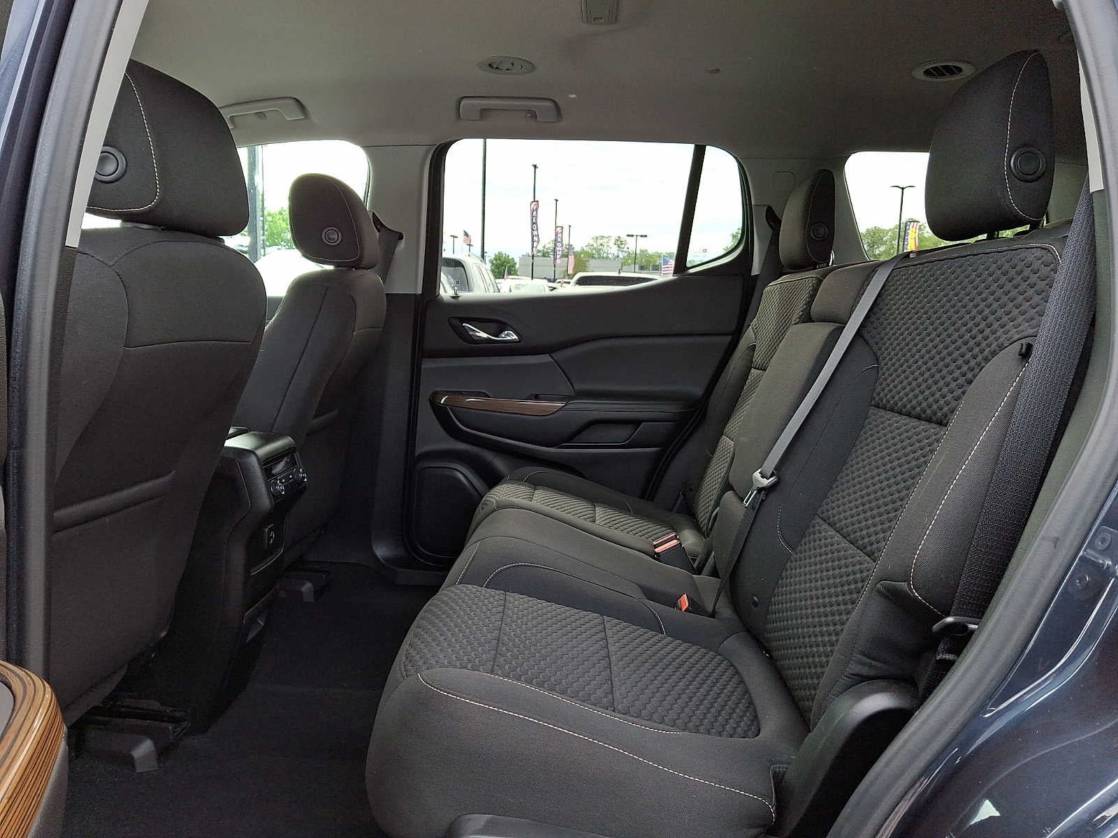 2019 GMC Acadia FWD 4dr SLE w/SLE-1