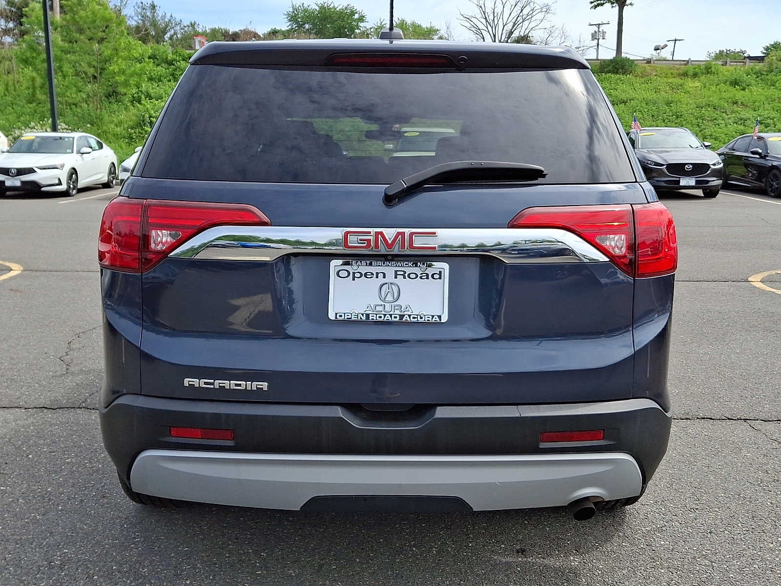 2019 GMC Acadia FWD 4dr SLE w/SLE-1