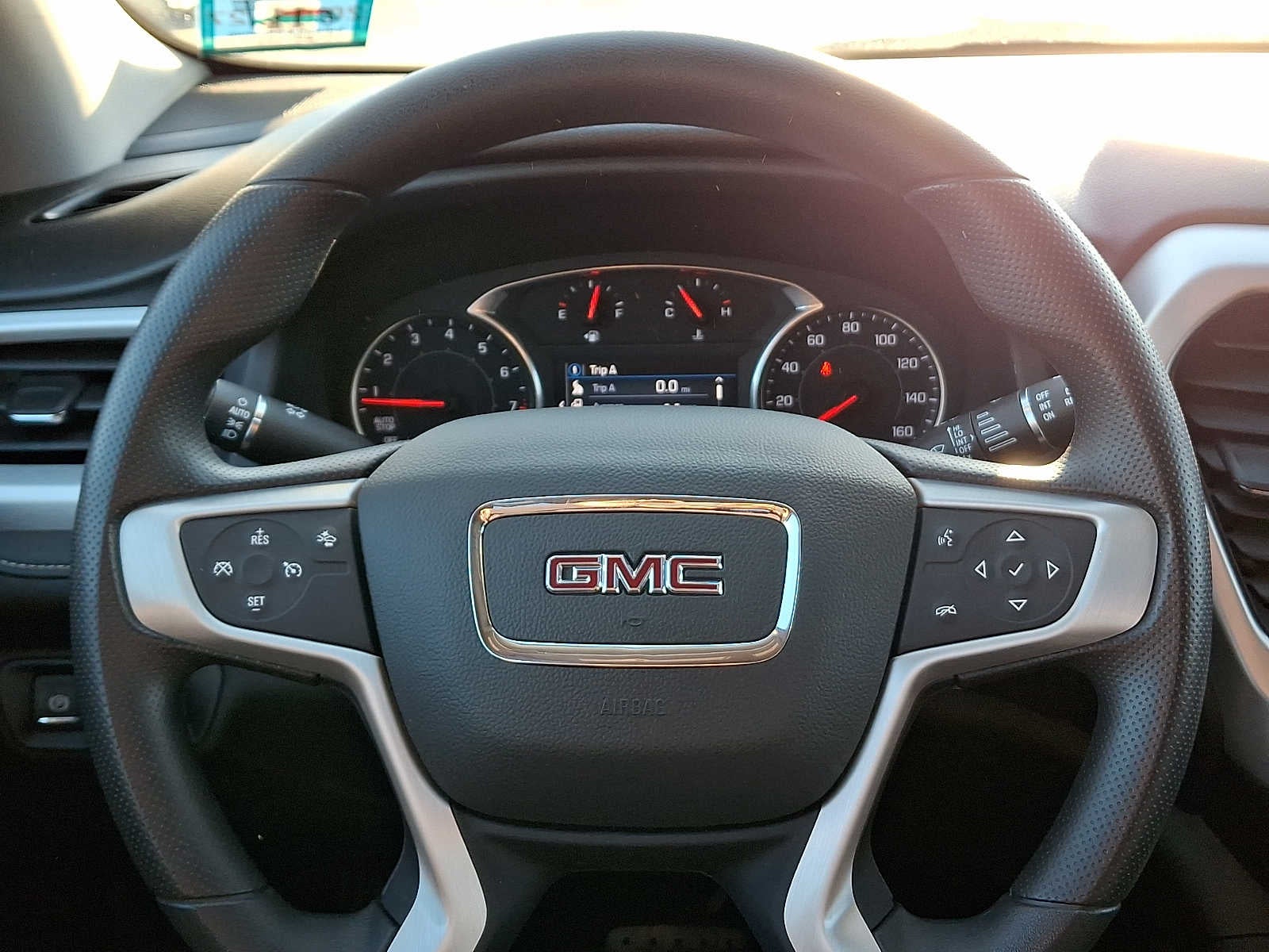 2021 GMC Acadia FWD 4dr SLE