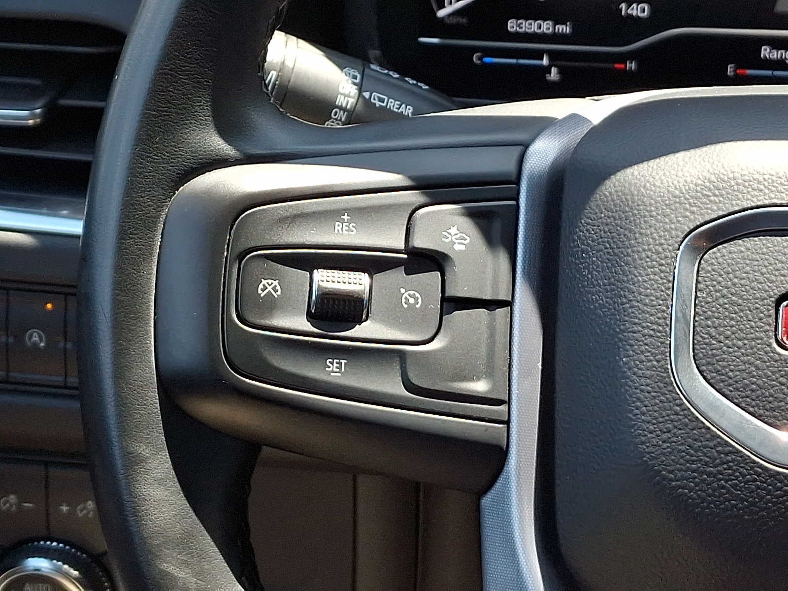 2023 GMC Yukon 4WD 4dr SLT