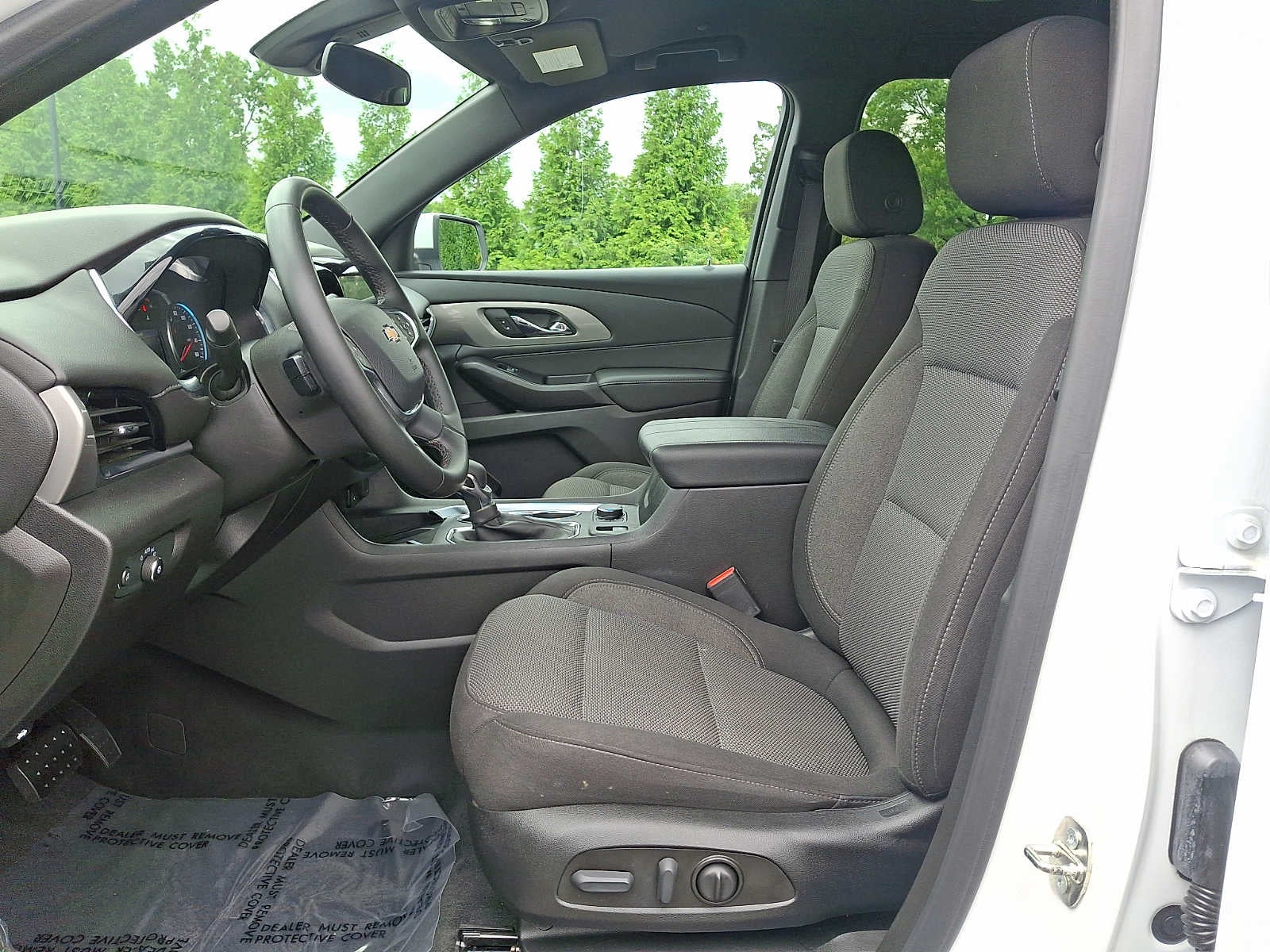 2023 Chevrolet Traverse AWD 4dr LT Cloth w/1LT