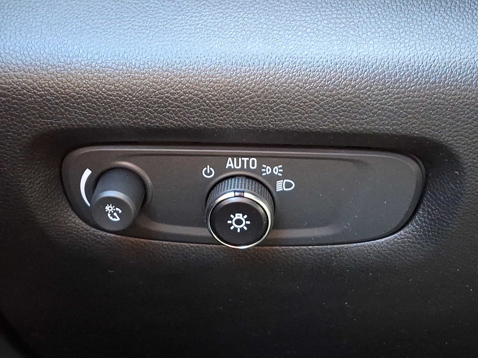 2023 Chevrolet Traverse AWD 4dr Premier