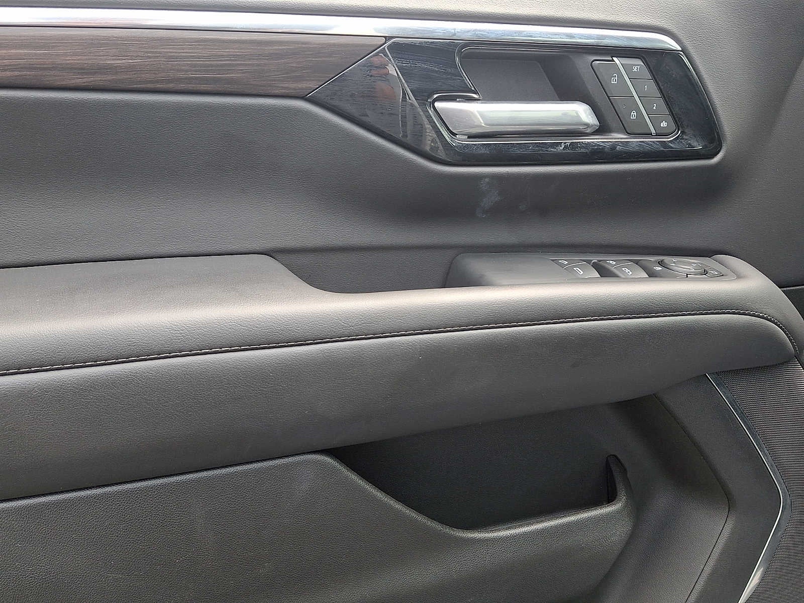 2025 Chevrolet Tahoe 4WD 4dr LT