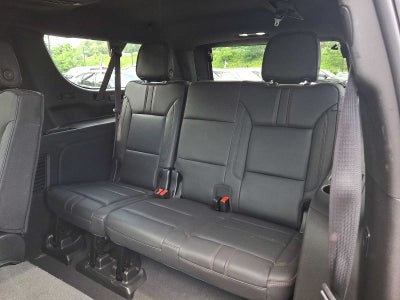 2022 Chevrolet Suburban 4WD 4dr RST