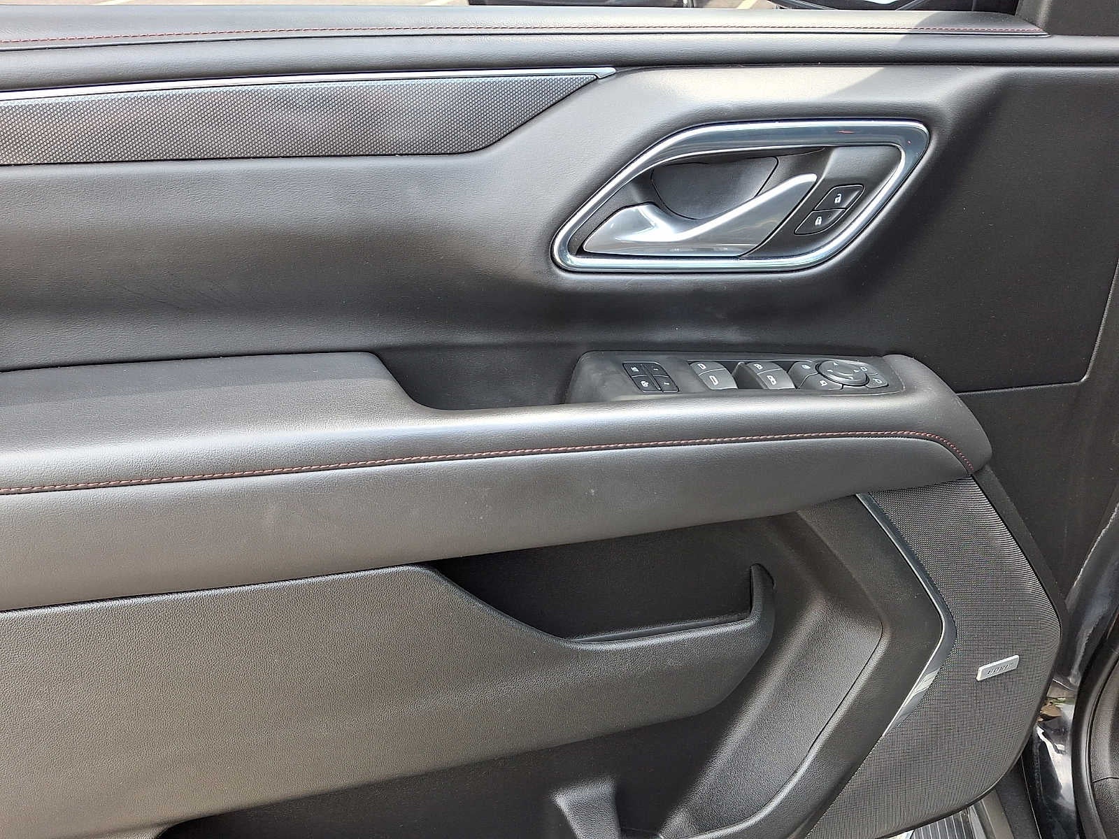 2022 Chevrolet Suburban 4WD 4dr RST
