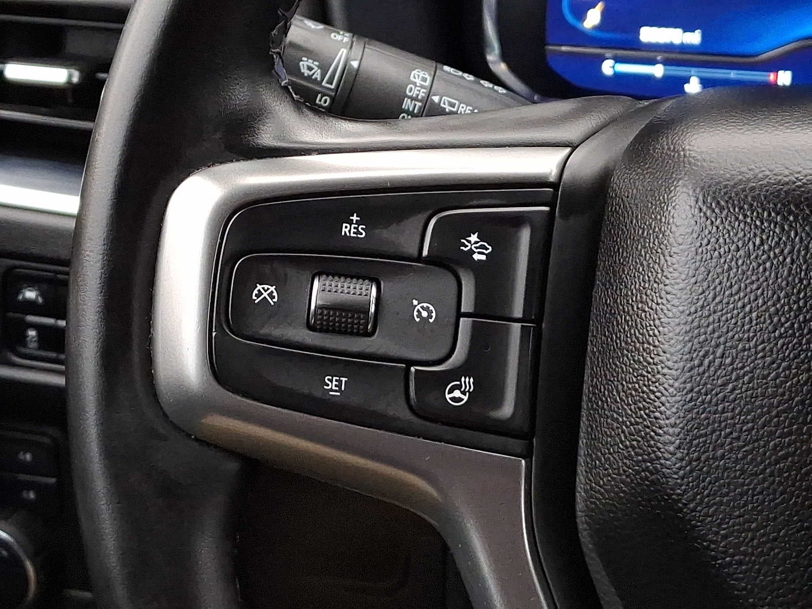 2024 Chevrolet Suburban 4WD 4dr Premier