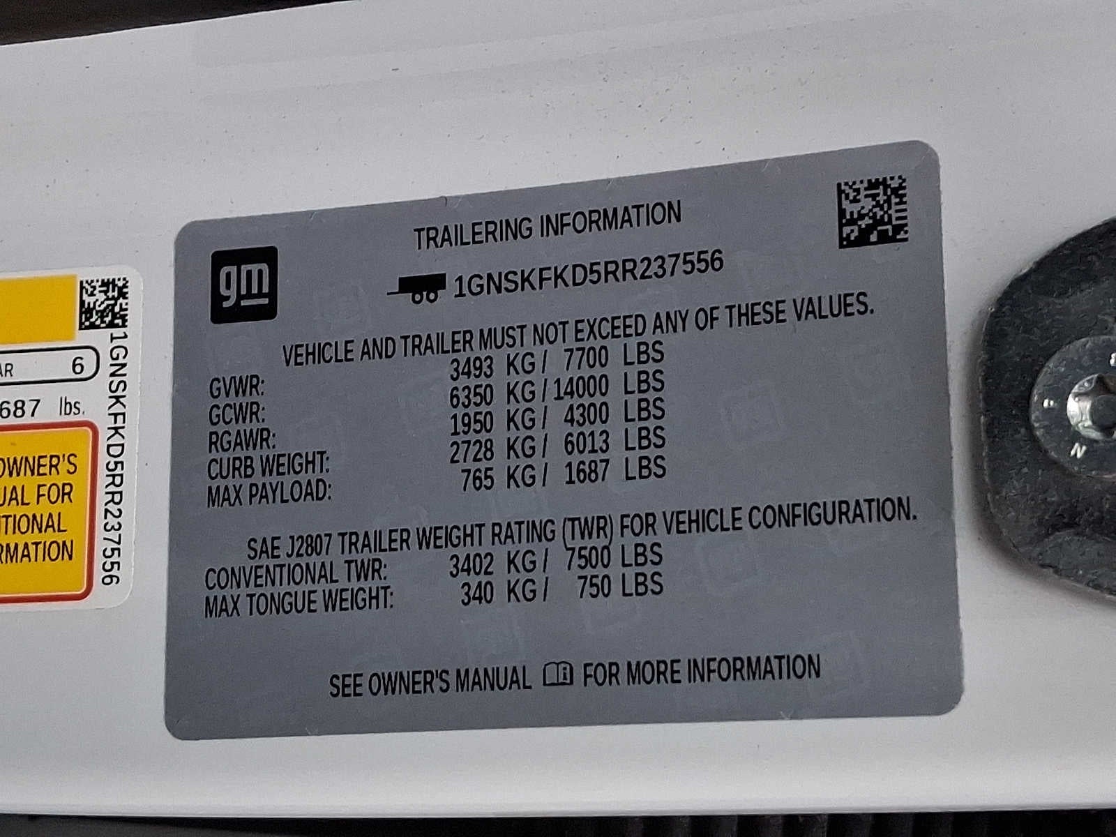 2024 Chevrolet Suburban 4WD 4dr Premier