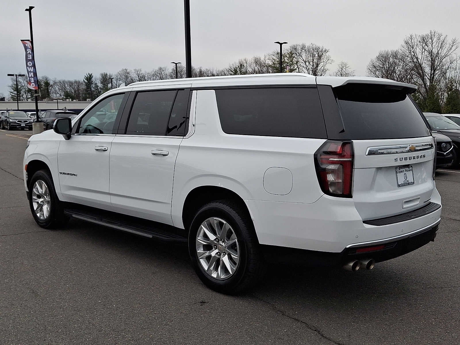 2024 Chevrolet Suburban 4WD 4dr Premier