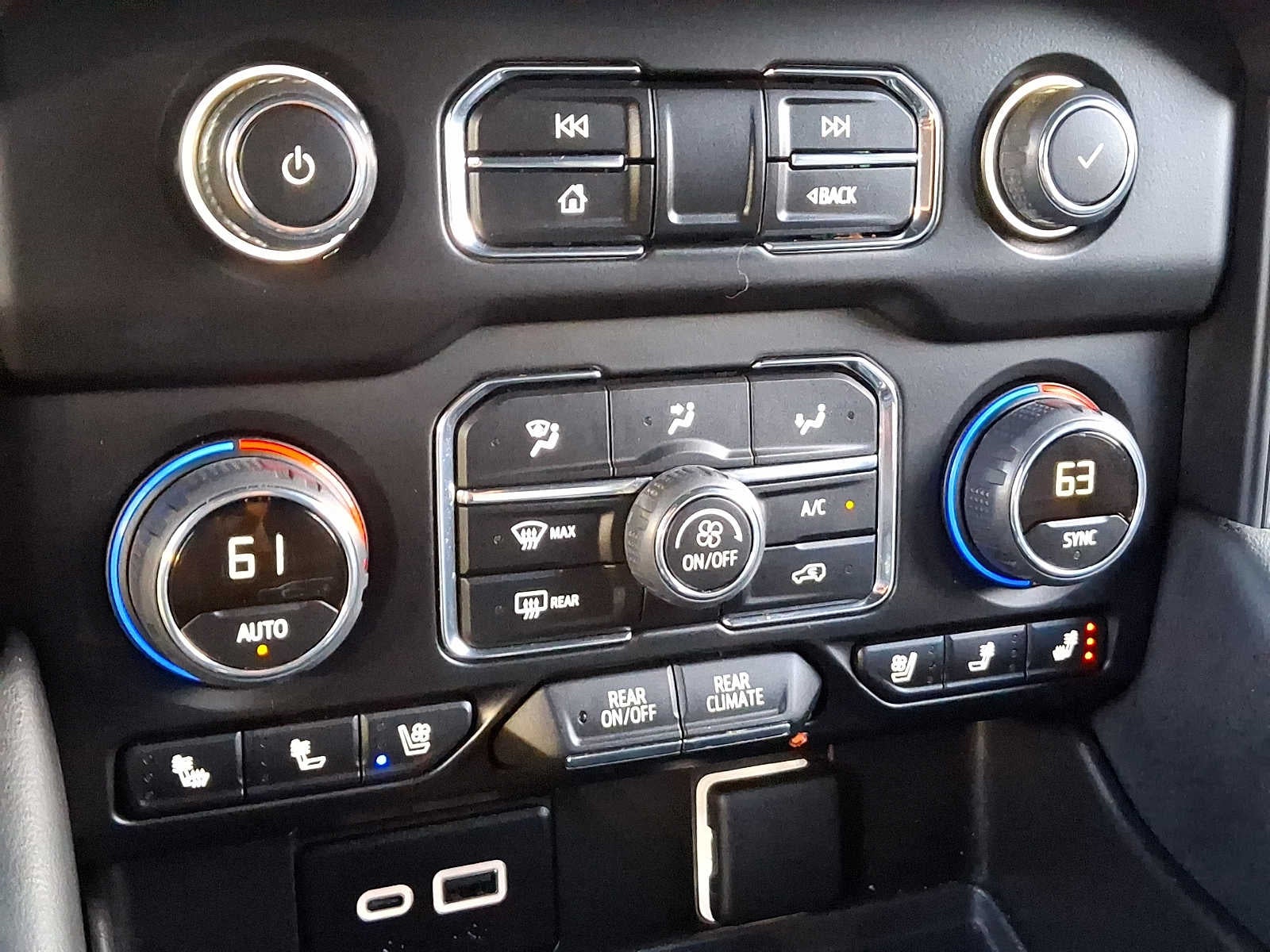 2024 Chevrolet Tahoe 4WD 4dr Premier