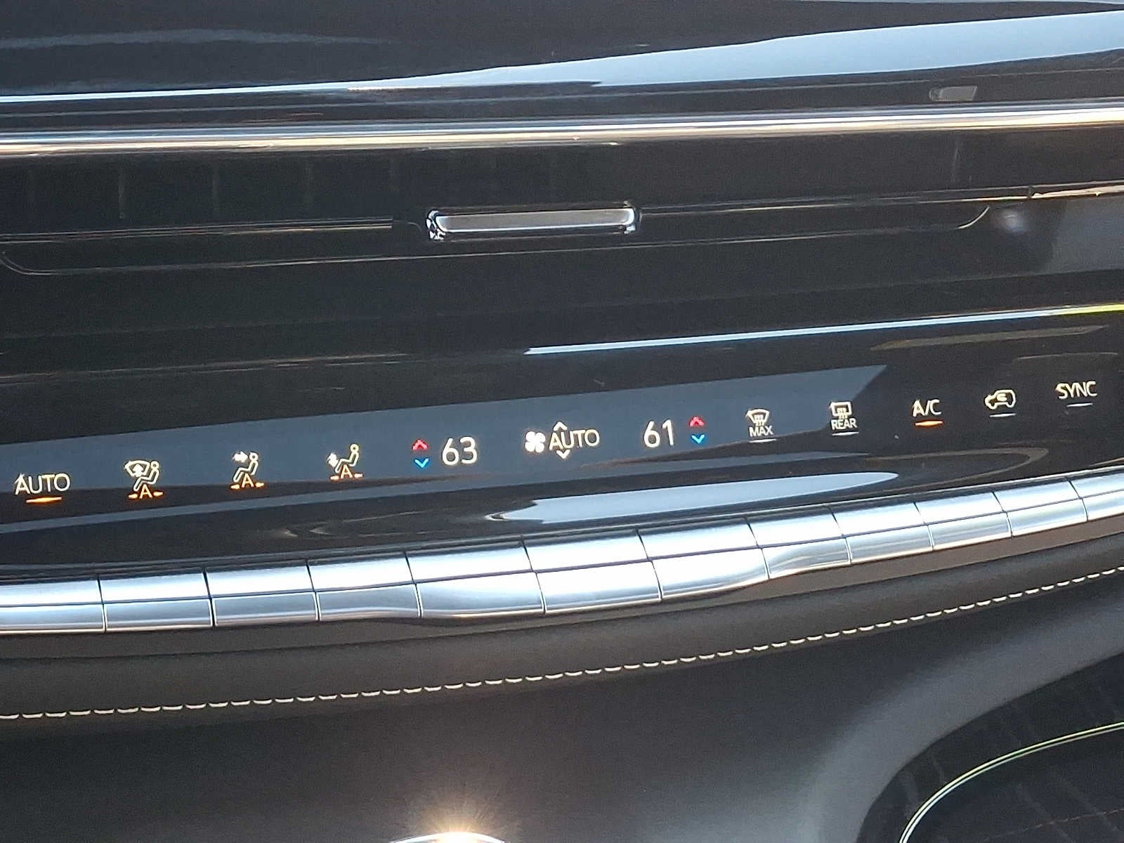 2024 Cadillac Escalade AWD 4dr V-Series