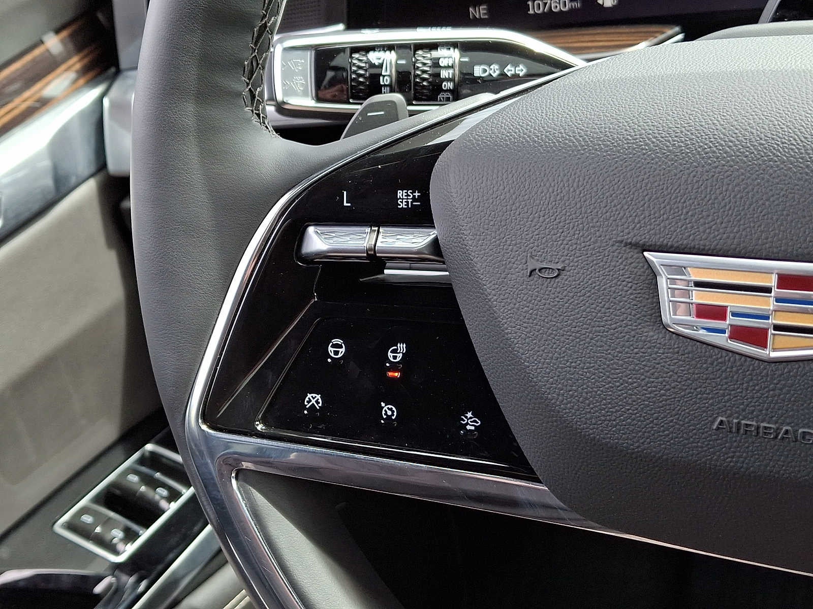 2025 Cadillac Escalade 4WD 4dr Premium Luxury