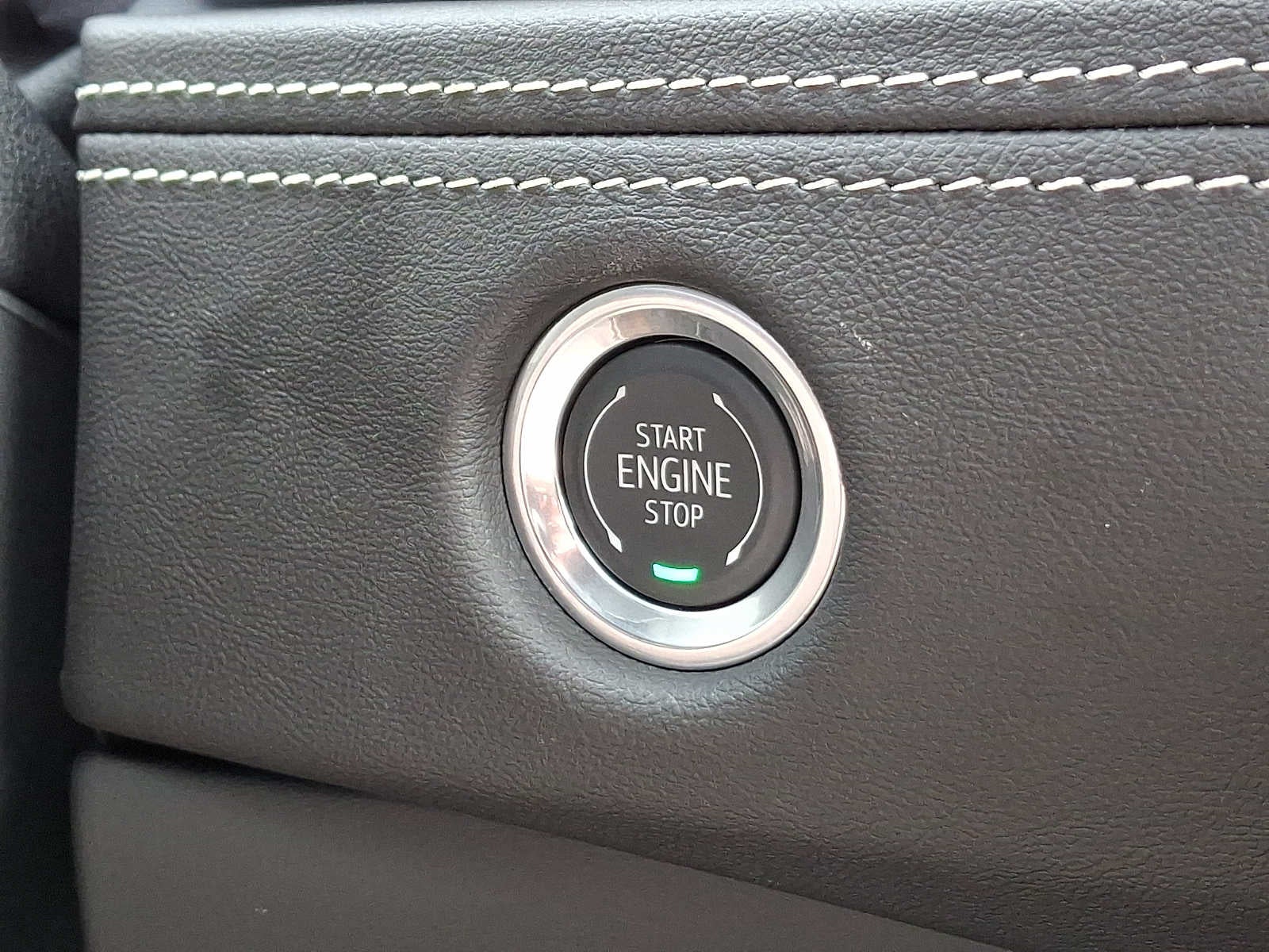 2025 Cadillac Escalade 4WD 4dr Premium Luxury