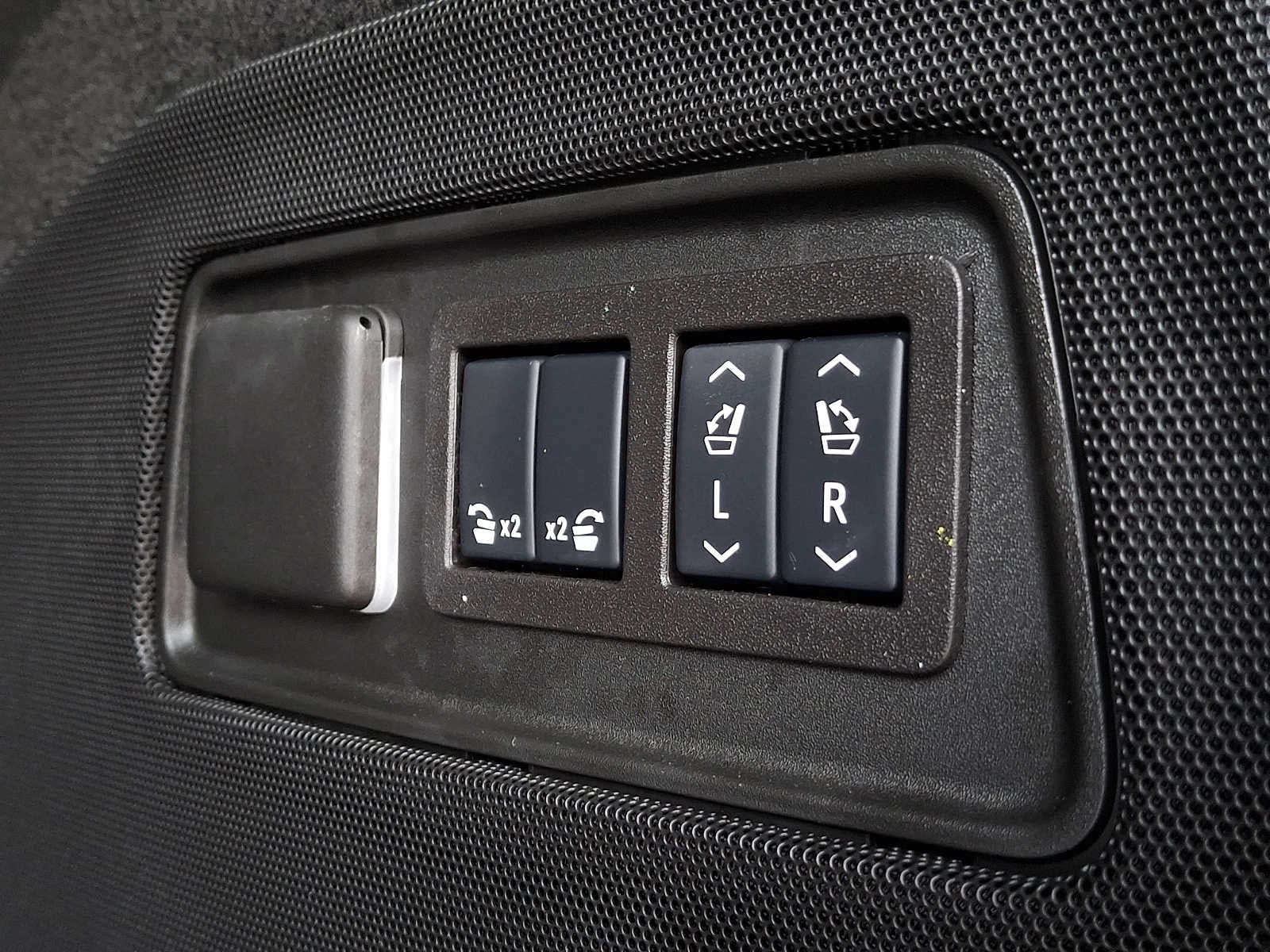 2025 Cadillac Escalade 4WD 4dr Premium Luxury