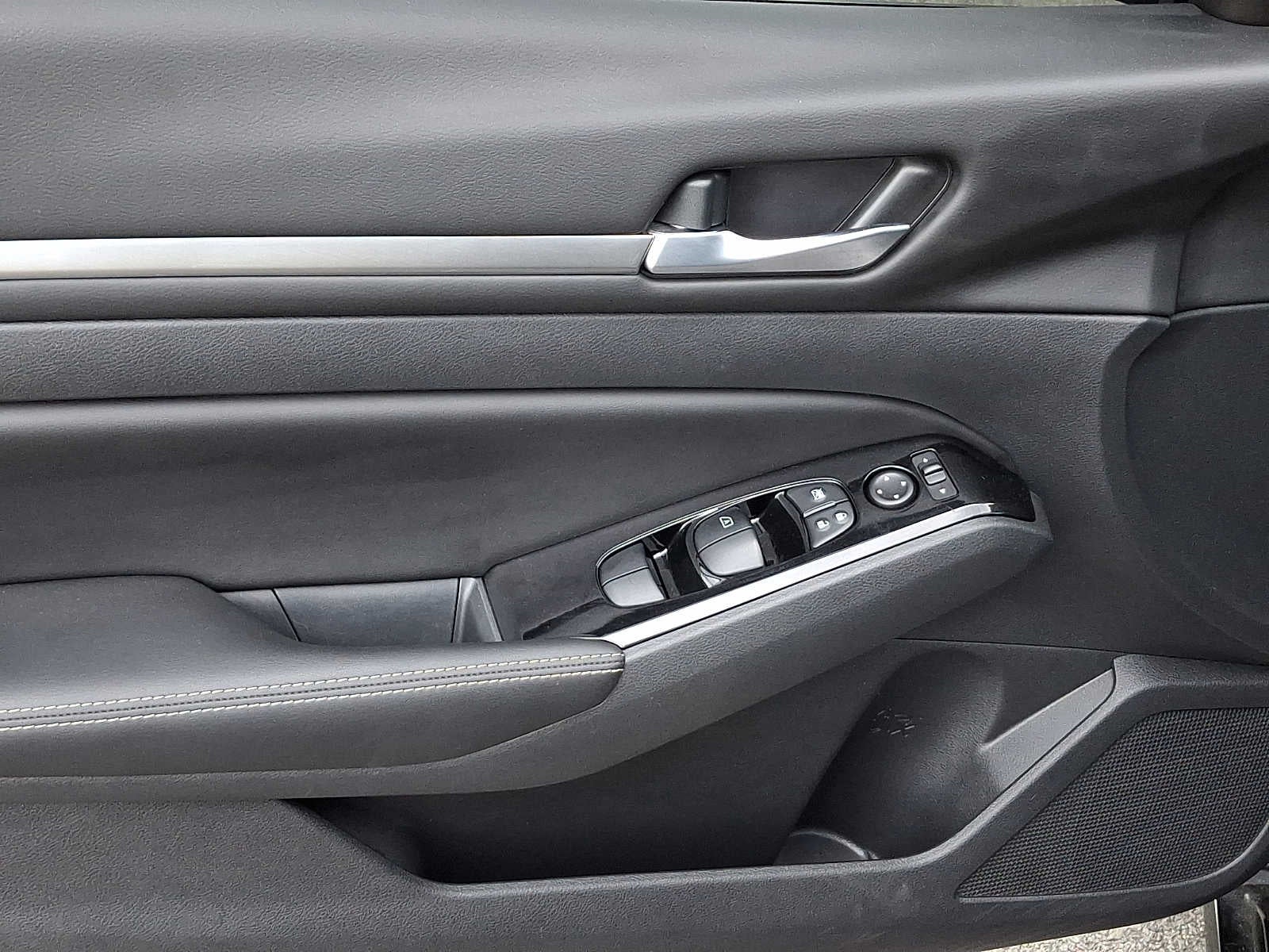 2024 Nissan Altima 2.5 SL Sedan