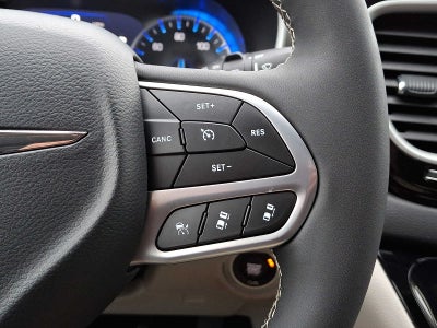 2024 Chrysler Pacifica Touring L FWD