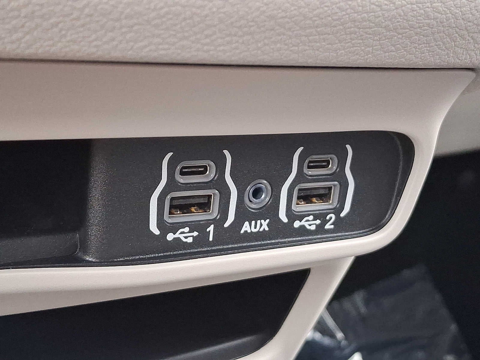 2024 Chrysler Pacifica Touring L FWD