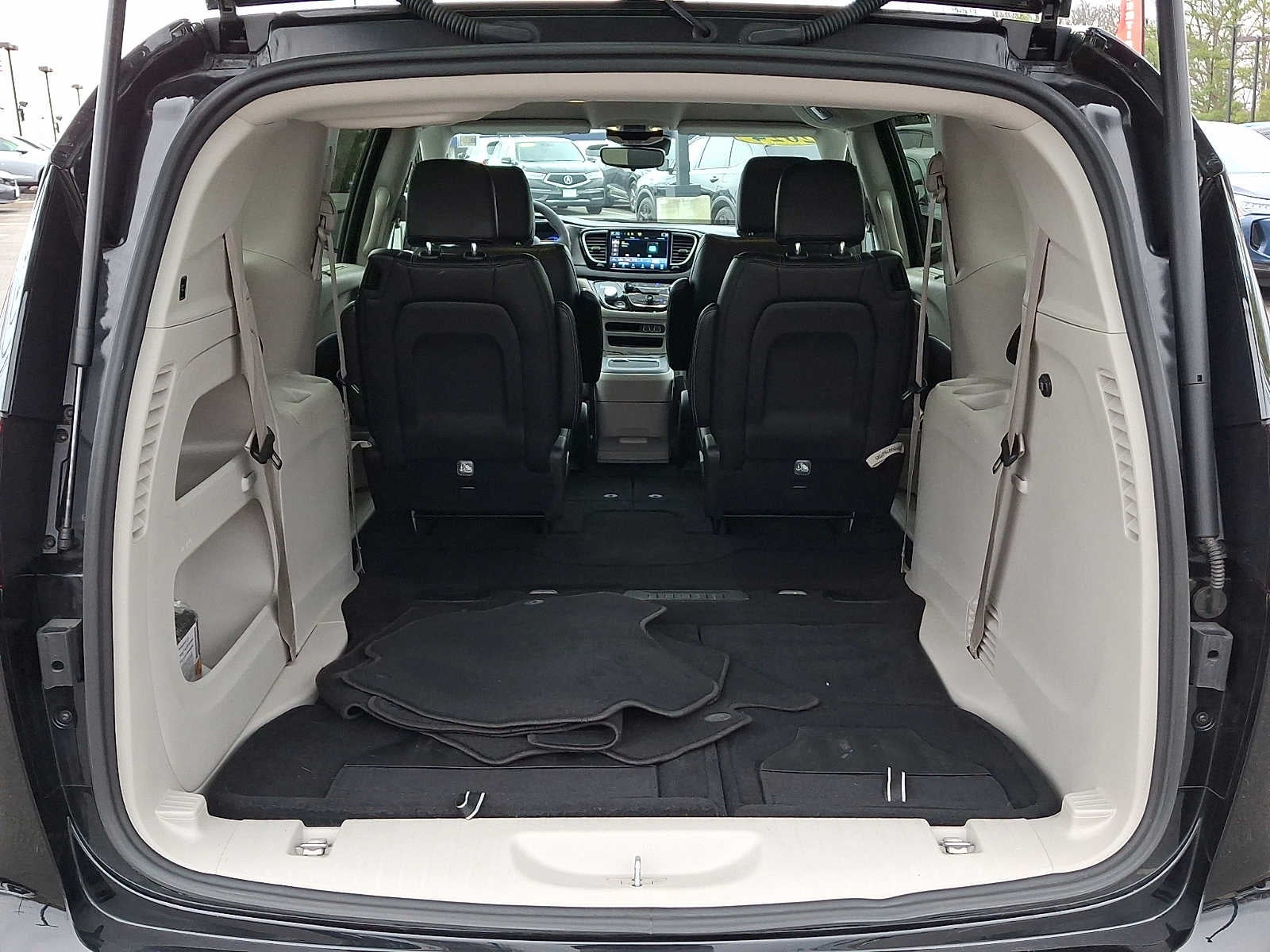 2024 Chrysler Pacifica Touring L FWD