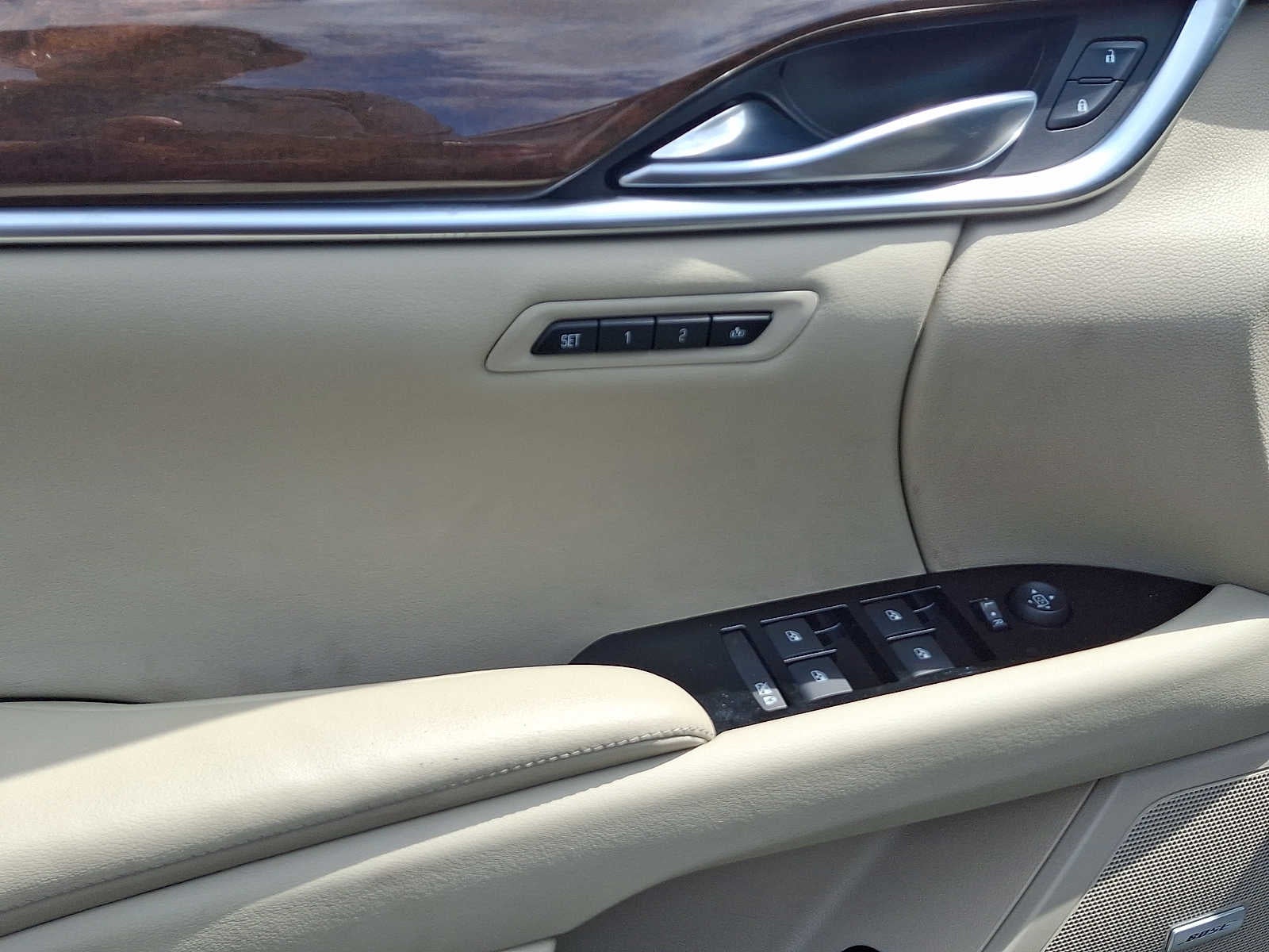 2014 Cadillac XTS 4dr Sdn Luxury FWD