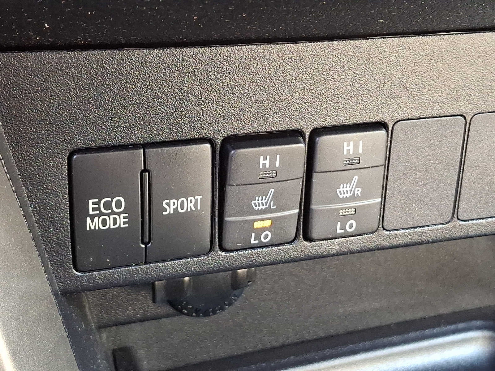 2013 Toyota RAV4 AWD 4dr Limited