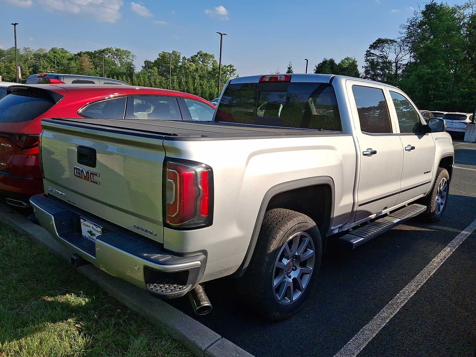 2018 GMC Sierra 1500 4WD Crew Cab 143.5 Denali