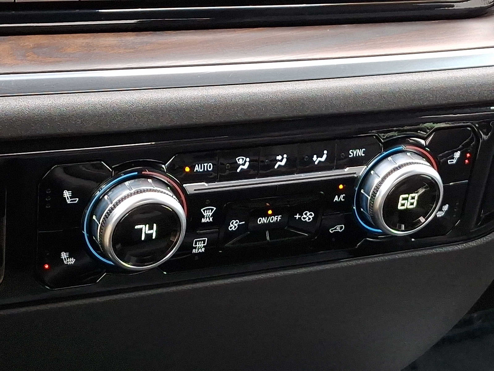 2025 GMC Sierra 1500 4WD Crew Cab 147 SLT