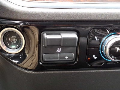 2025 GMC Sierra 1500 4WD Crew Cab 147 SLT