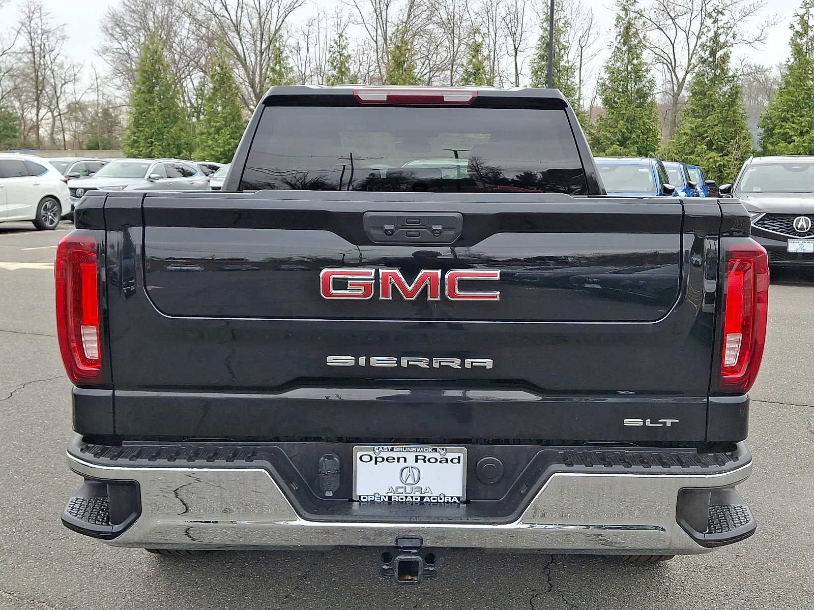 2025 GMC Sierra 1500 4WD Crew Cab 147 SLT