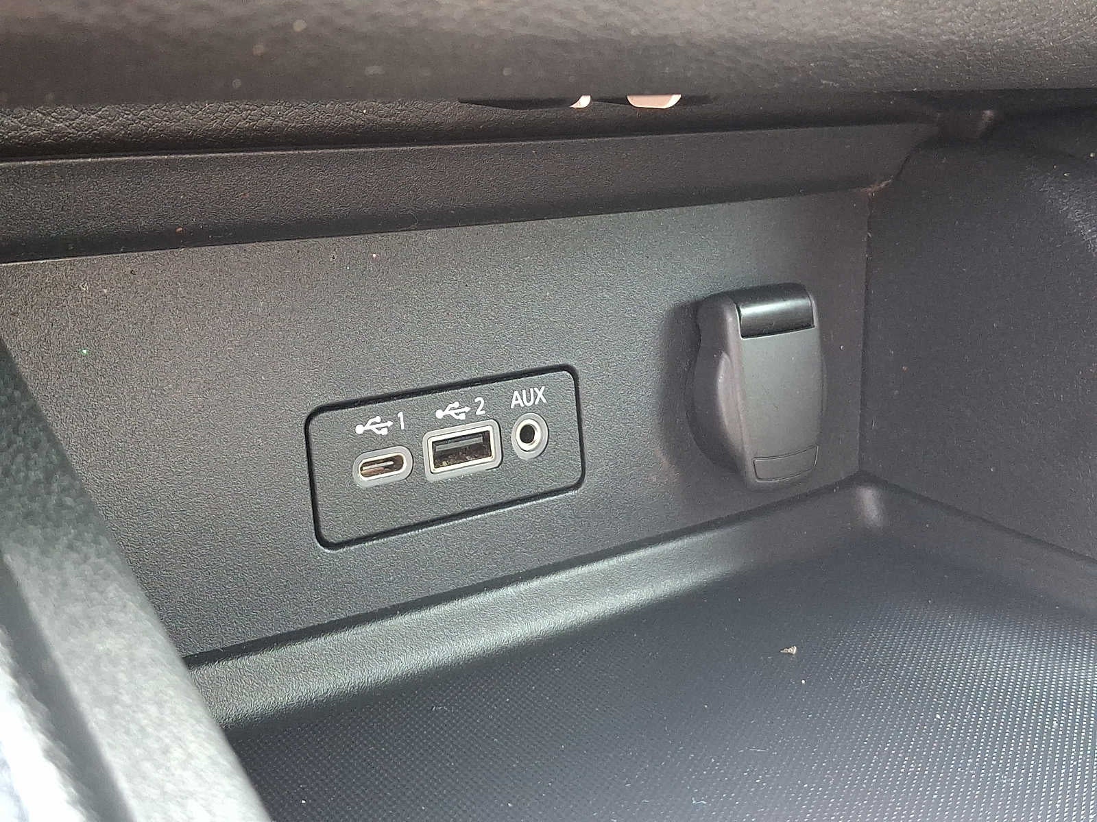 2022 Nissan Sentra SR CVT
