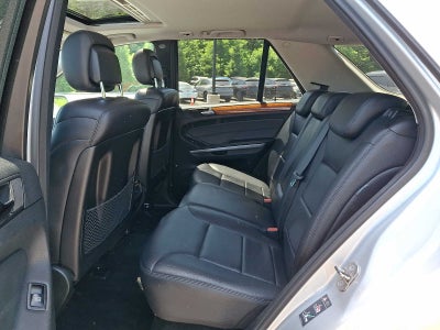 2009 Mercedes-Benz M-Class 4MATIC® 4dr 3.5L
