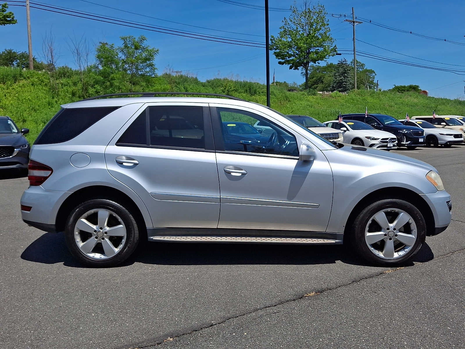 2009 Mercedes-Benz M-Class 4MATIC® 4dr 3.5L