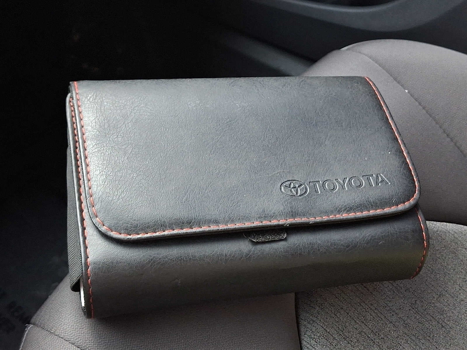 2019 Toyota Camry LE Auto