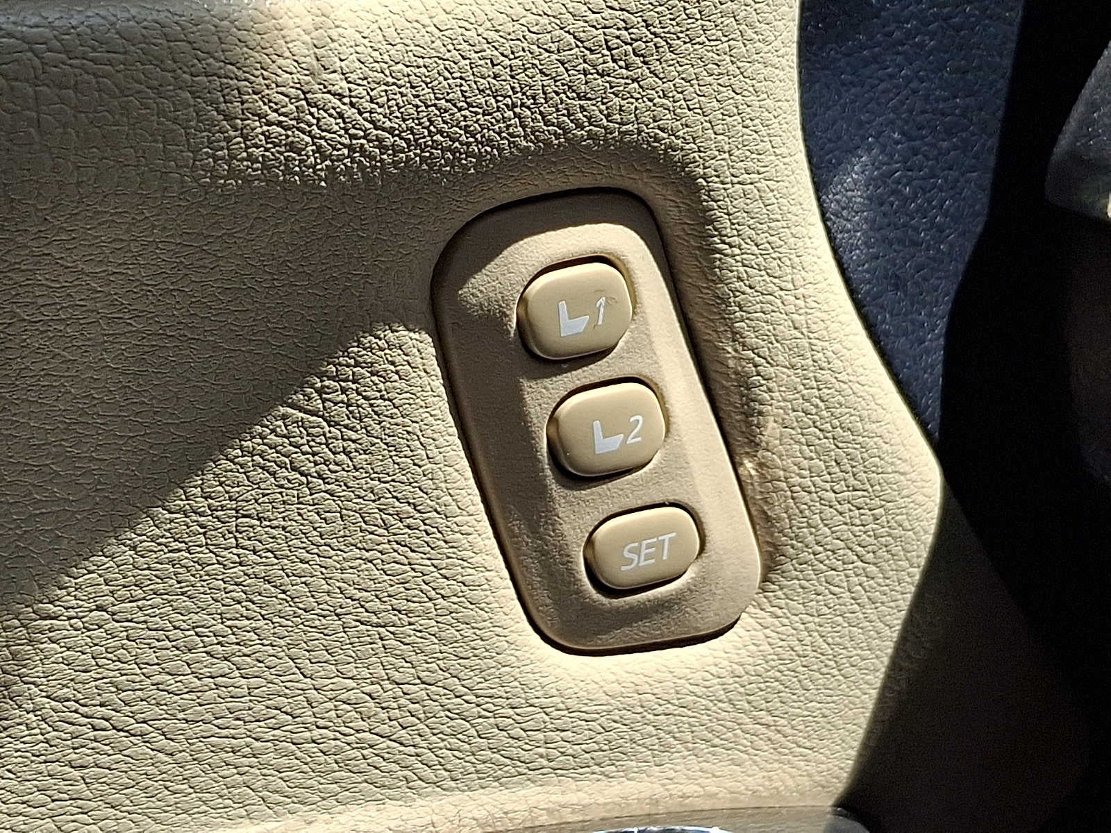 2013 Toyota Avalon 4dr Sdn Limited