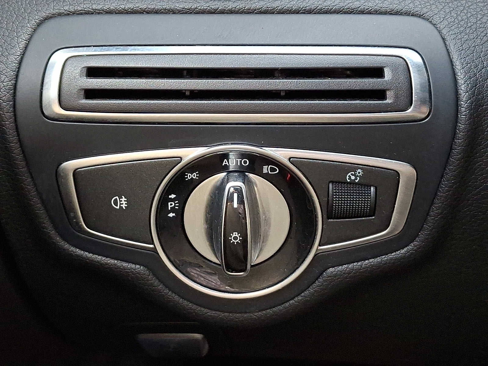 2015 Mercedes-Benz C-Class 4dr Sdn C 300 Sport 4MATIC®