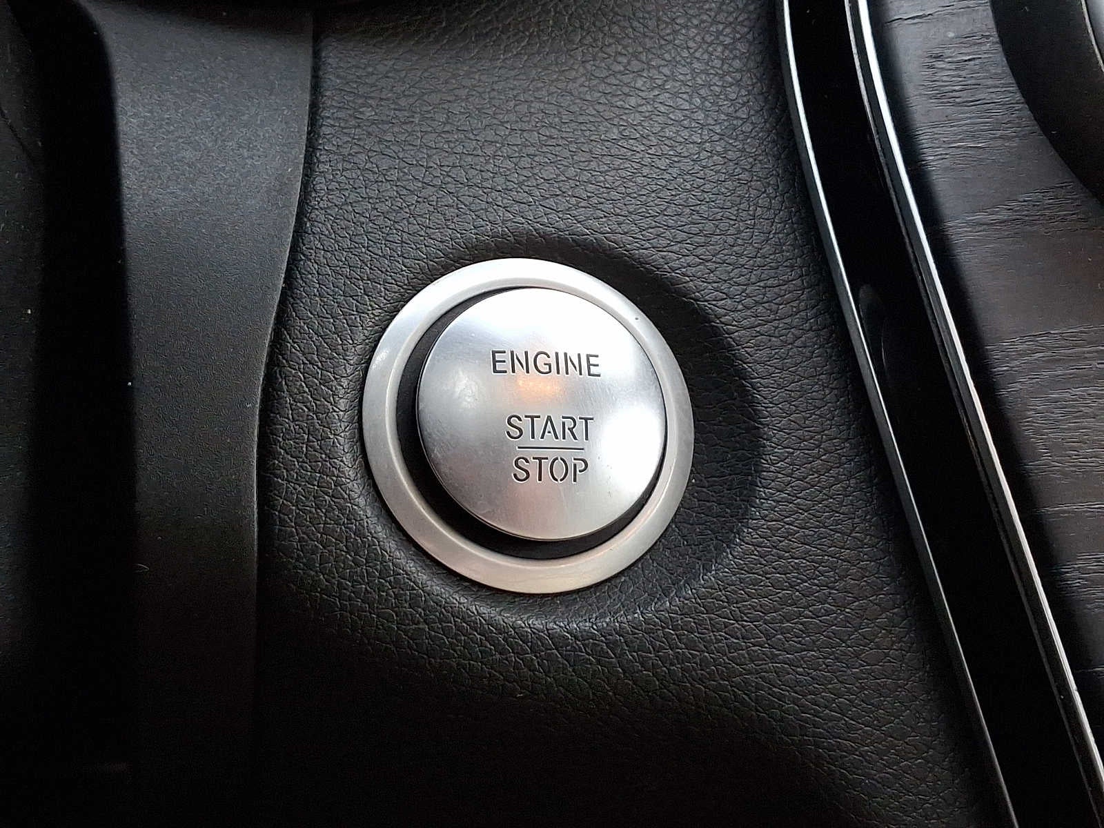 2015 Mercedes-Benz C-Class 4dr Sdn C 300 Sport 4MATIC®