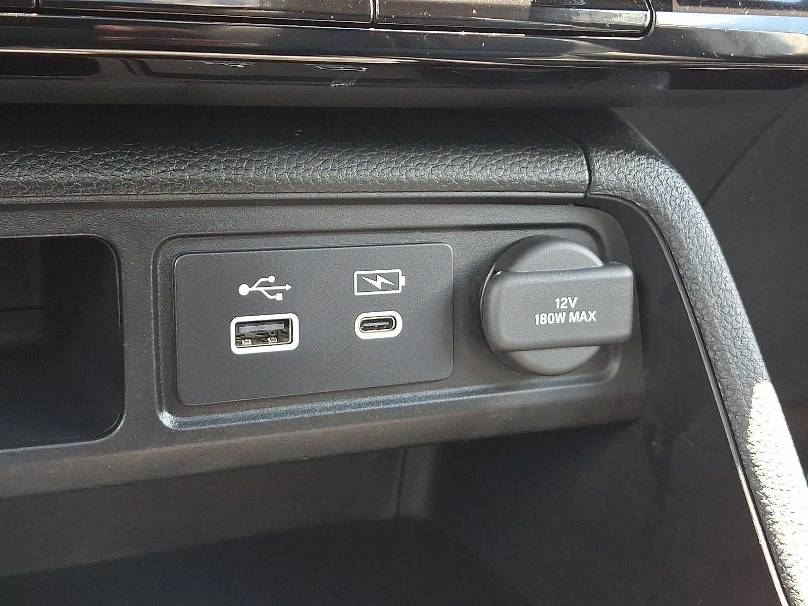 2023 Honda Pilot TrailSport AWD