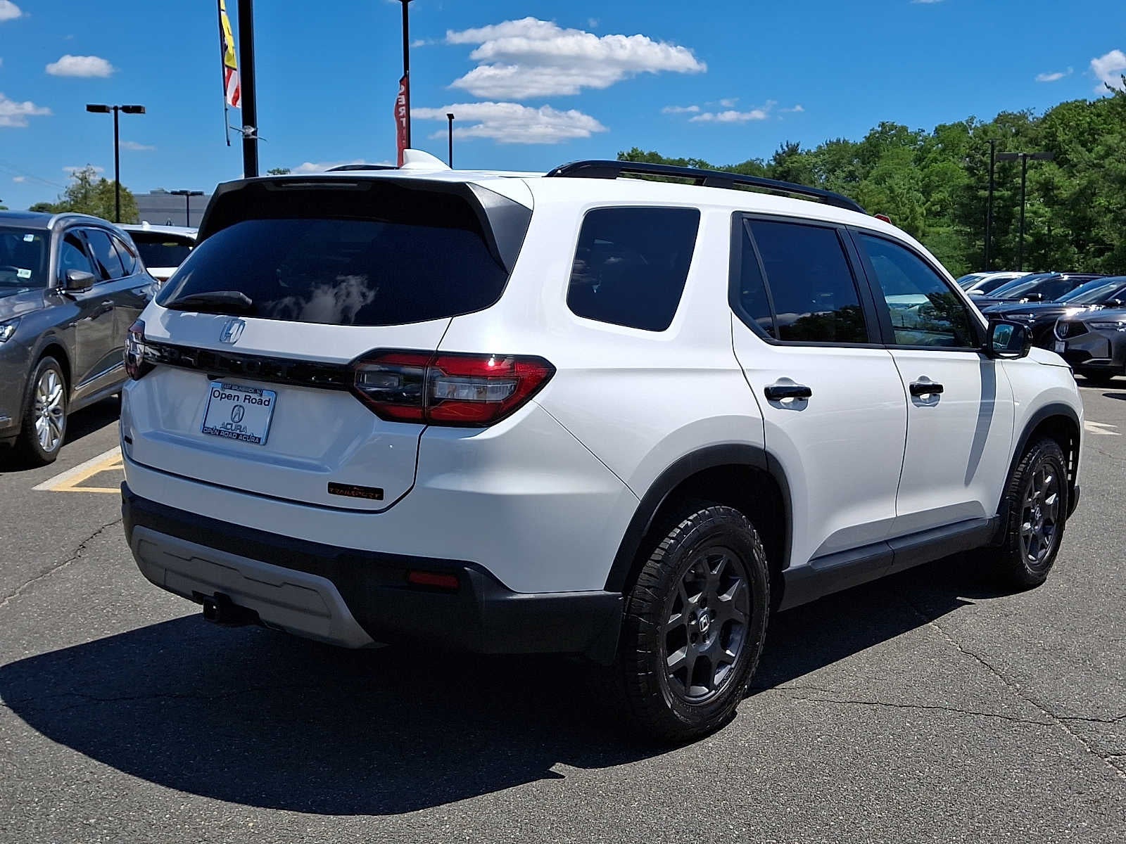 2023 Honda Pilot TrailSport AWD