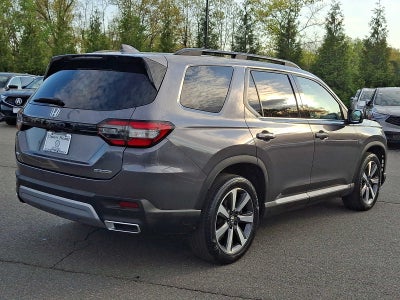 2023 Honda Pilot Touring AWD