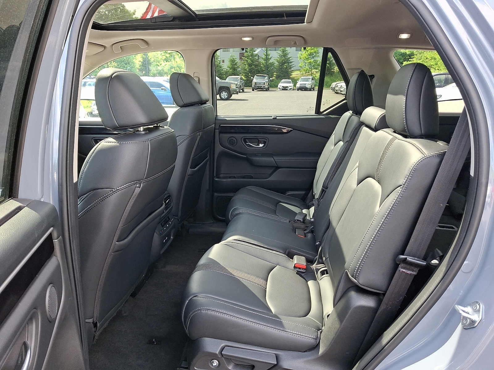 2023 Honda Pilot Touring AWD