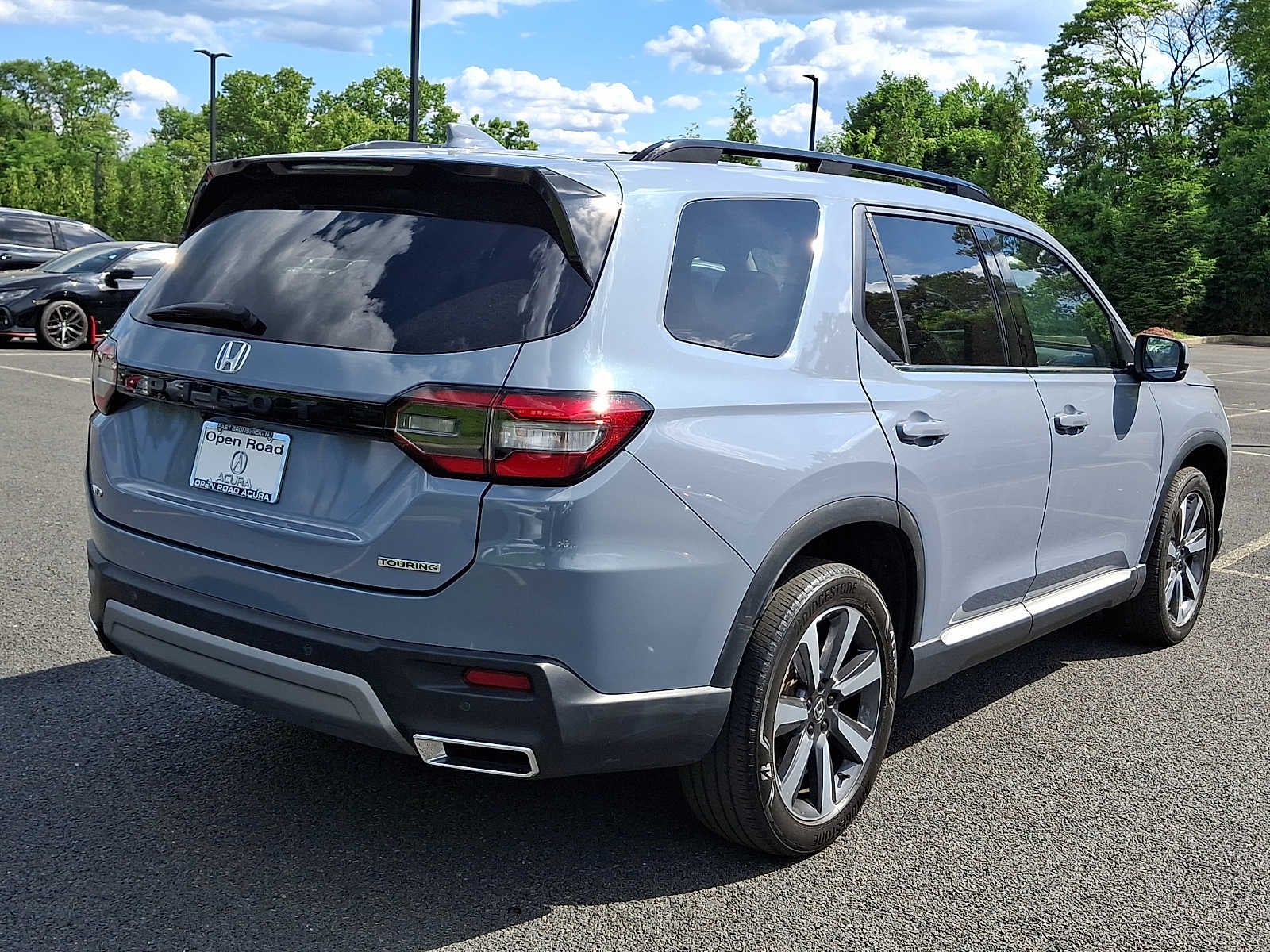 2023 Honda Pilot Touring AWD