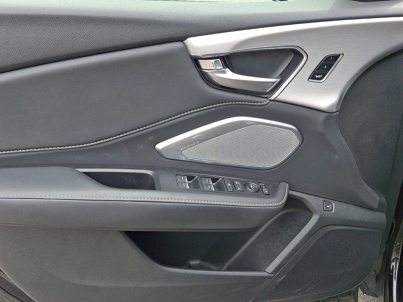 2023 Acura RDX SH-AWD w/Technology Package
