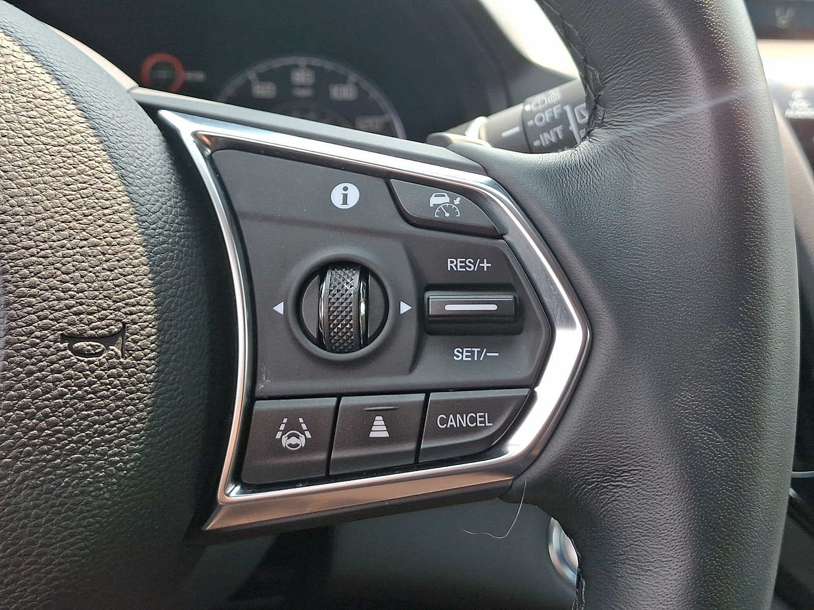 2024 Acura RDX SH-AWD w/Advance Package