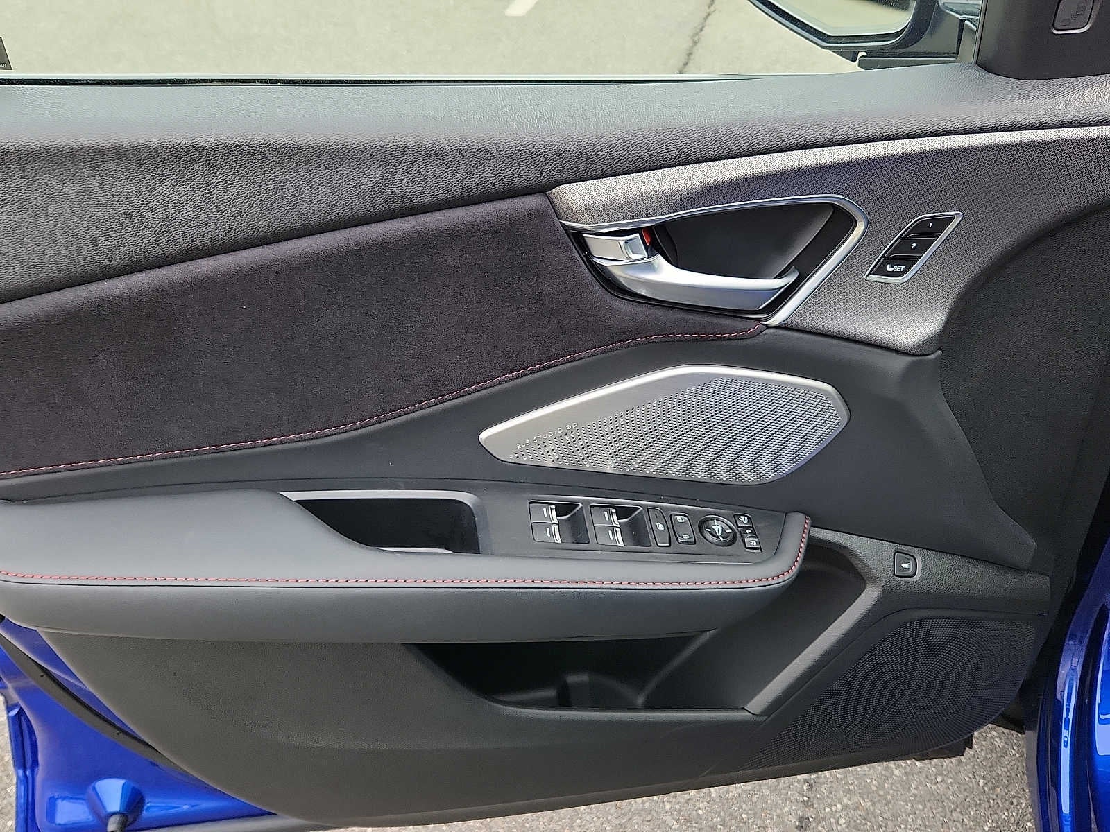 2025 Acura RDX SH-AWD w/A-Spec Advance Package