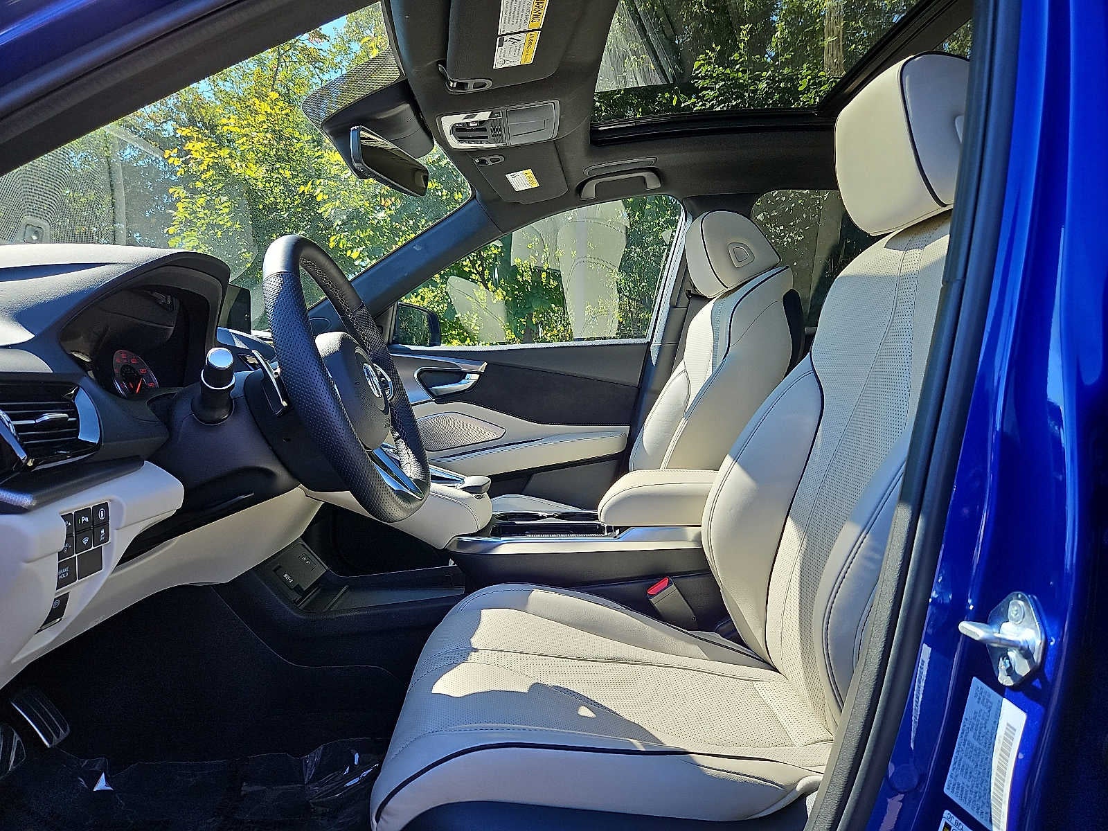 2025 Acura RDX SH-AWD w/A-Spec Advance Package