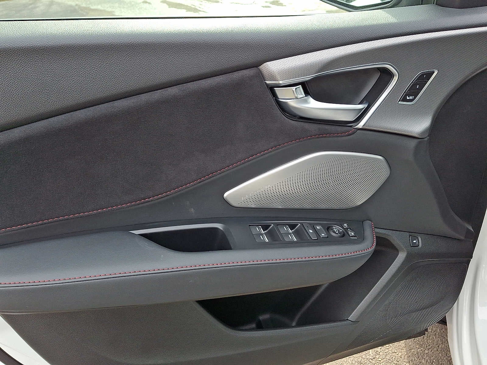 2025 Acura RDX SH-AWD w/A-Spec Advance Package