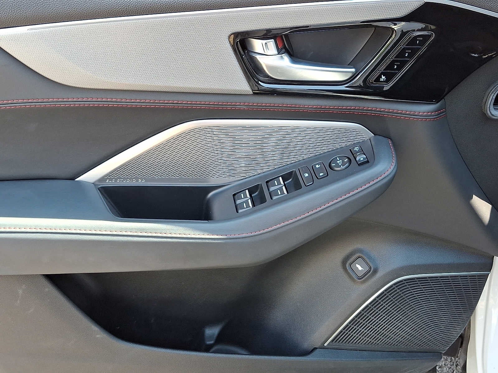 2023 Acura MDX SH-AWD w/A-Spec Package
