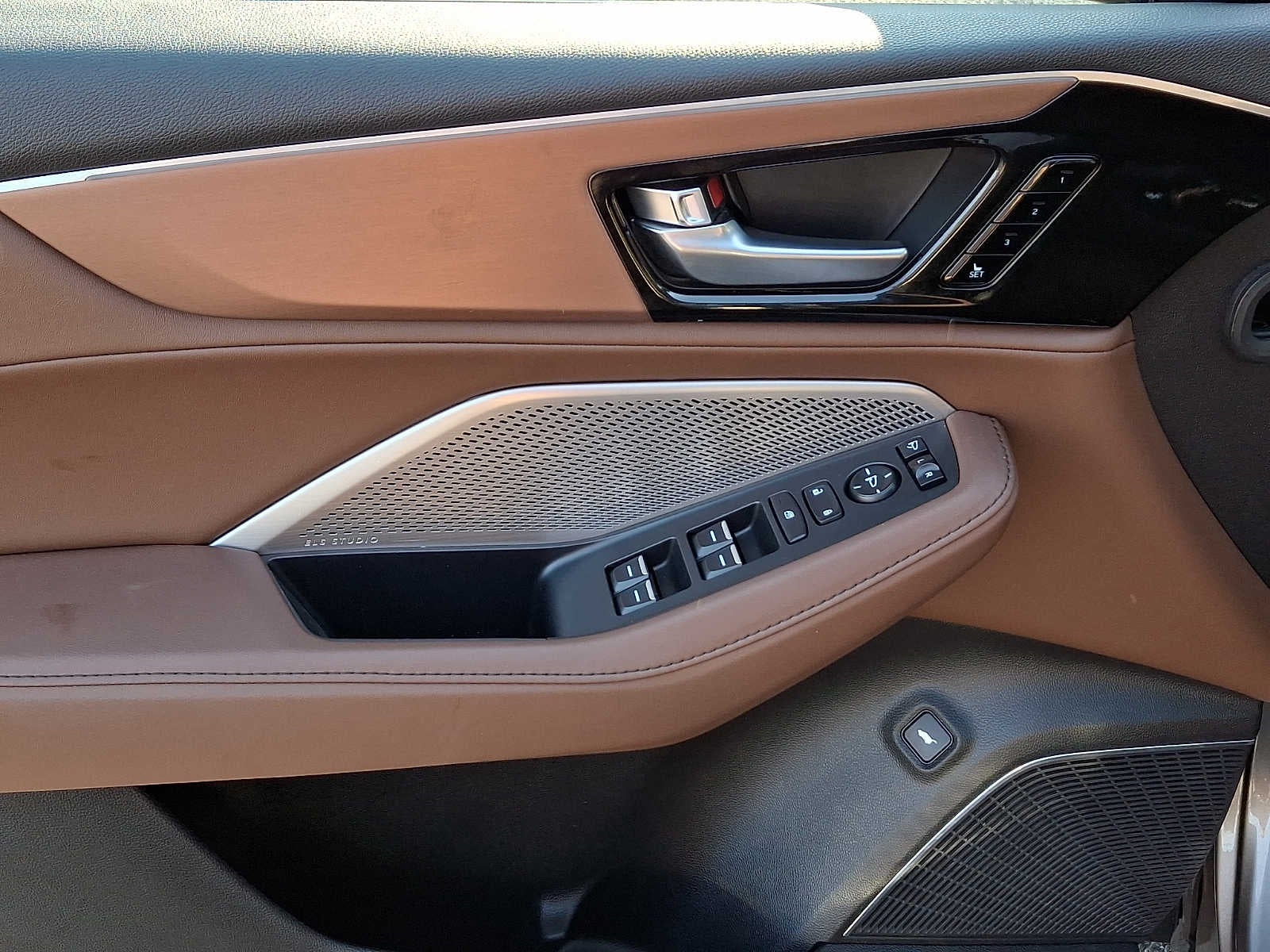 2023 Acura MDX SH-AWD w/Technology Package