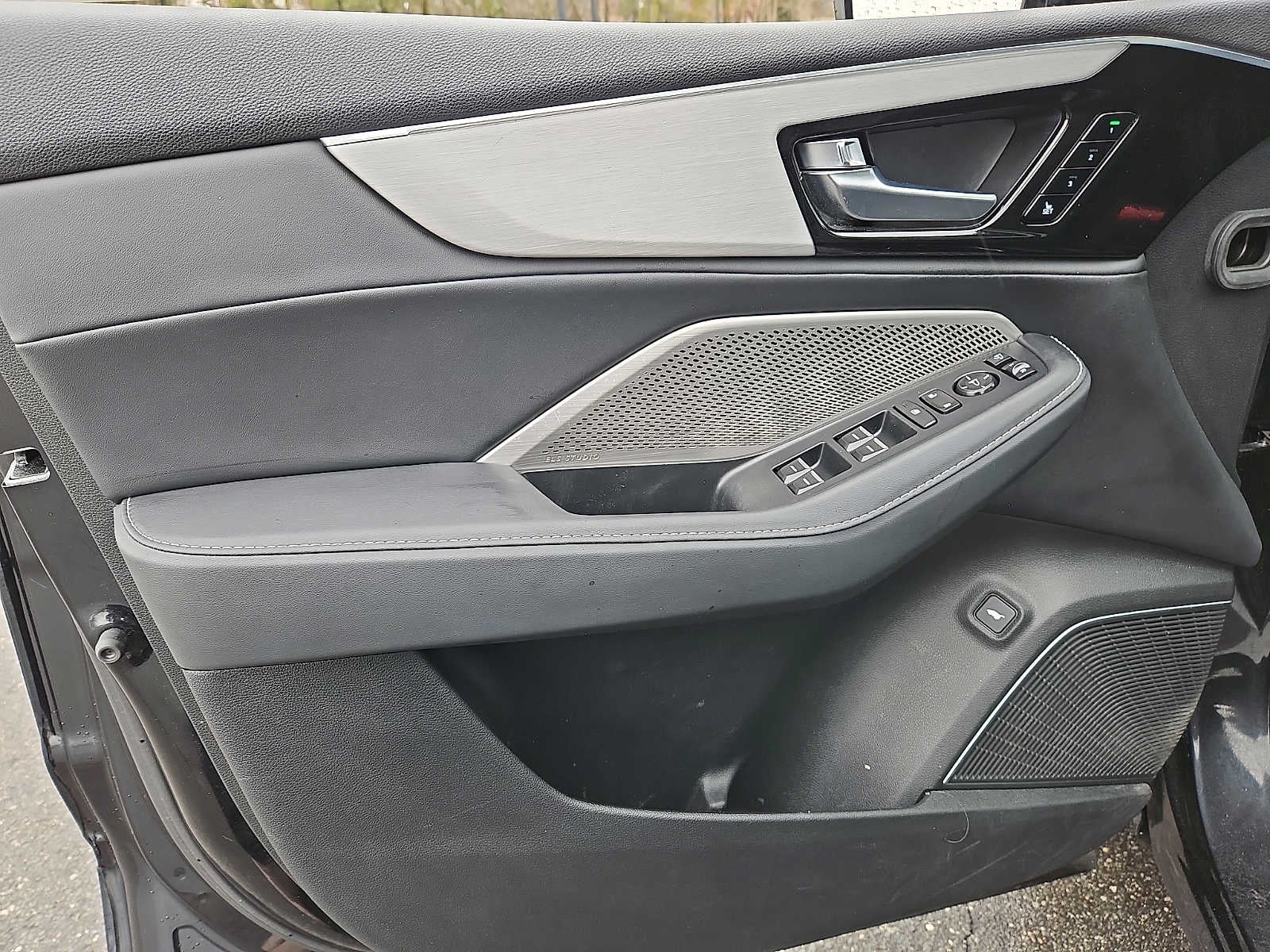 2023 Acura MDX SH-AWD w/Technology Package