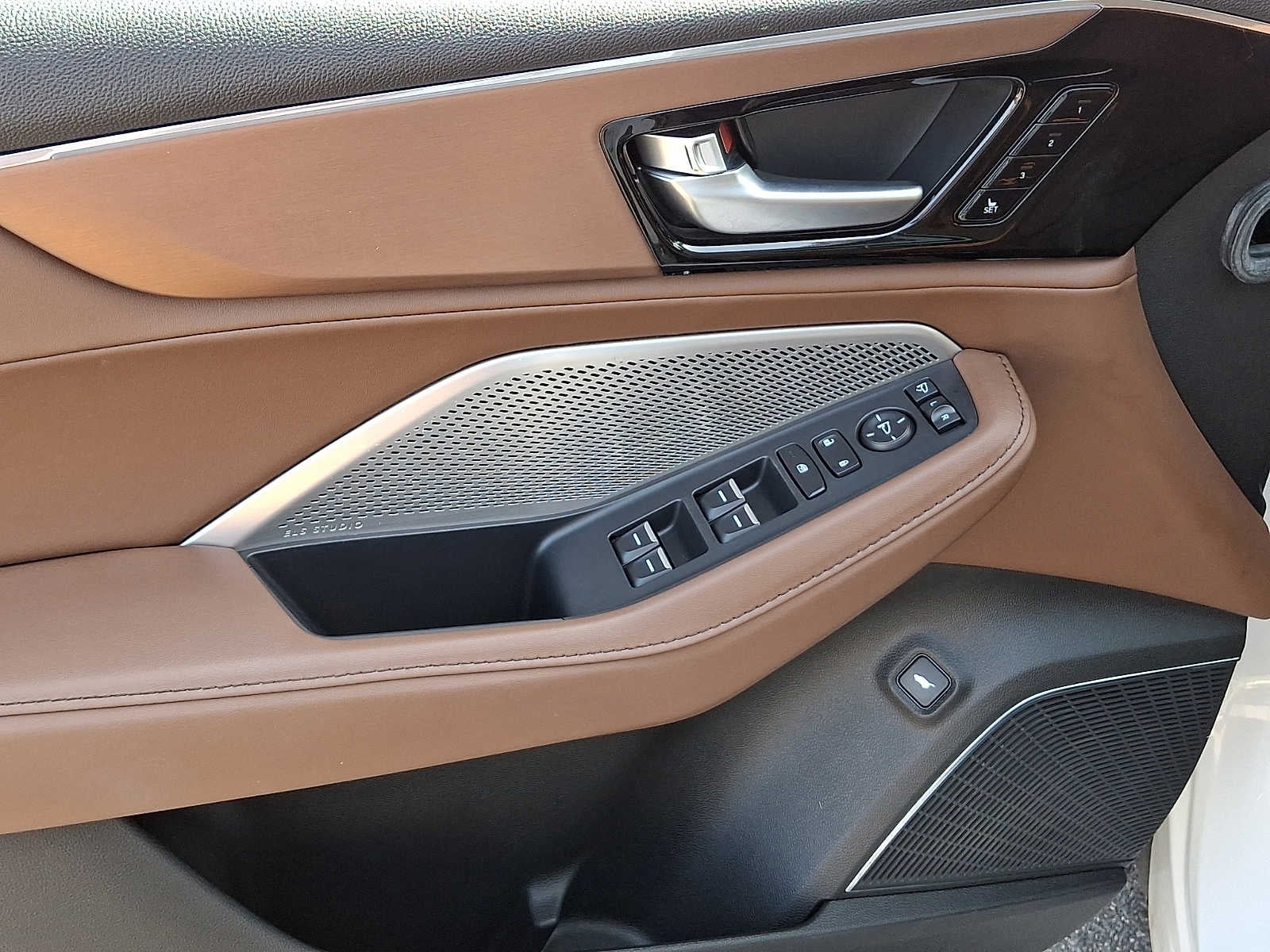 2024 Acura MDX SH-AWD w/Technology Package